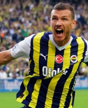 Edin Dzeko Fenerbahçe’ye veda etti, duygusal sözleri taraftarı etkiledi 2 edin-dzeko-fenerbahceye-veda-etti-duygusal-sozleri-taraftari-etkiledi-iek2NYK4.jpg