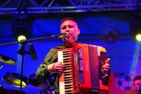 edirnede-sinirlari-asan-konserde-turk-yunan-ve-bulgar-ezgileri-bulustu-HLPcyCp8.jpg