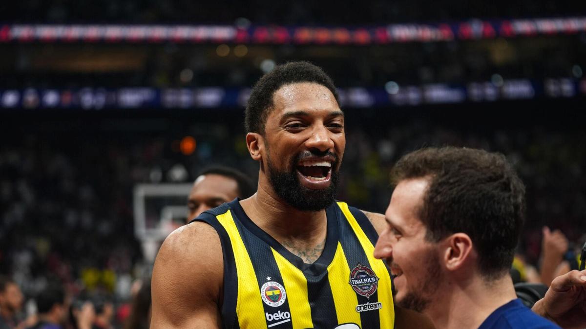 Fenerbahçe Beko tarih yazmak için sahada! EuroLeague finalinde rakip Monaco 2 fenerbahce-beko-tarih-yazmak-icin-sahada-euroleague-finalinde-rakip-monaco-xLLQQmME.jpg