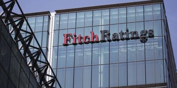 Fitch’ten ABD-Çin Anlaşmasına Yorum: Ticaret Savaşı Bitmedi, Ancak Küresel Çöküş Önlenmiş Olabilir