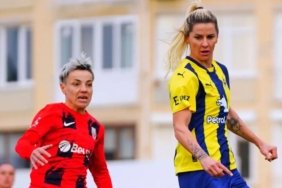 fomget-galatasarayi-4-golle-yikti-kadinlar-super-liginde-sampiyonlugunu-ilan-etti-YqCbAHpC.jpg