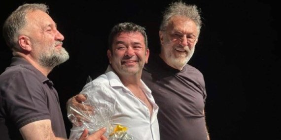 Frankfurt’ta Türk Tiyatrosunun Coşkulu Buluşması: Levent Tülek ve Mehmet Birkiye’nin Sanat Dolu Yolculuğu