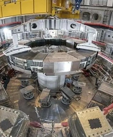 Füzyon Enerjisinde Tarihi Gelişme: ITER’in Dev Mıknatıs Sistemi Tamamlandı 3 fuzyon-enerjisinde-tarihi-gelisme-iterin-dev-miknatis-sistemi-tamamlandi-Yv7LFyPW.jpg