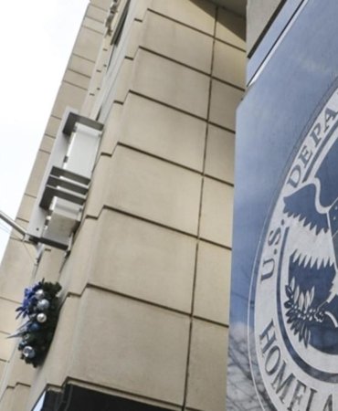 Green Card Çekiliş Sonuçları Açıklandı: İşte Kazananlar İçin İzlenecek Yol Haritası 9 green-card-cekilis-sonuclari-aciklandi-iste-kazananlar-icin-izlenecek-yol-haritasi-eyTOVvpO.jpg