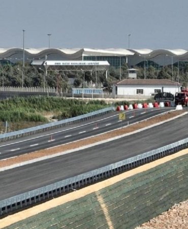 Hatay Havalimanı 1 ay kapalı kalacak yeni pist ve apron geliyor 2 hatay-havalimani-1-ay-kapali-kalacak-yeni-pist-ve-apron-geliyor-LYYZ4BgM.jpg