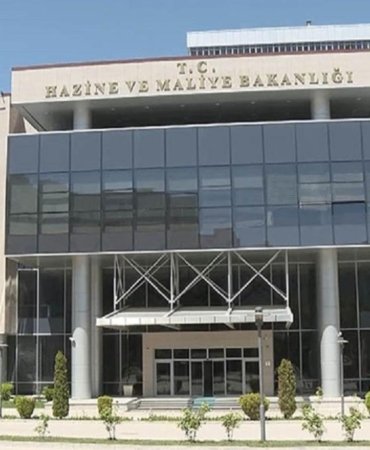 Hazine’den Tahvil İhalelerinde 66,7 Milyar Liralık Borçlanma 3 hazineden-tahvil-ihalelerinde-667-milyar-liralik-borclanma-aWEO1ORk.jpg