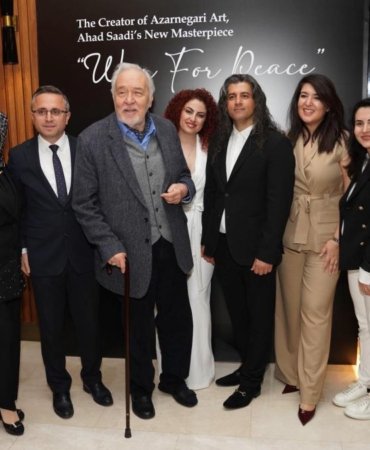 Hilton Istanbul Maslak’ta Ahad Saadi’den ateşle barışı anlatan çarpıcı eser 3 hilton-istanbul-maslakta-ahad-saadiden-atesle-barisi-anlatan-carpici-eser-3YhXVjD2.jpg