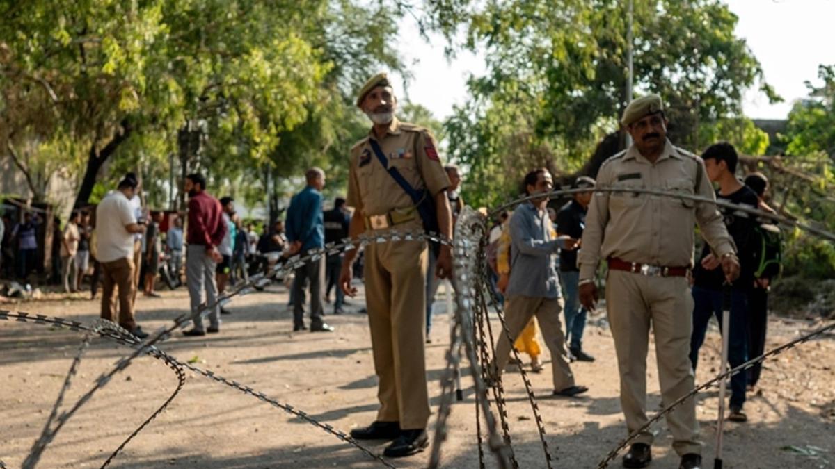 Hindistan ve Pakistan Arasındaki Ateşkes 18 Mayıs’a Kadar Uzatıldı 2 hindistan-ve-pakistan-arasindaki-ateskes-18-mayisa-kadar-uzatildi-O8z99bwn.jpg