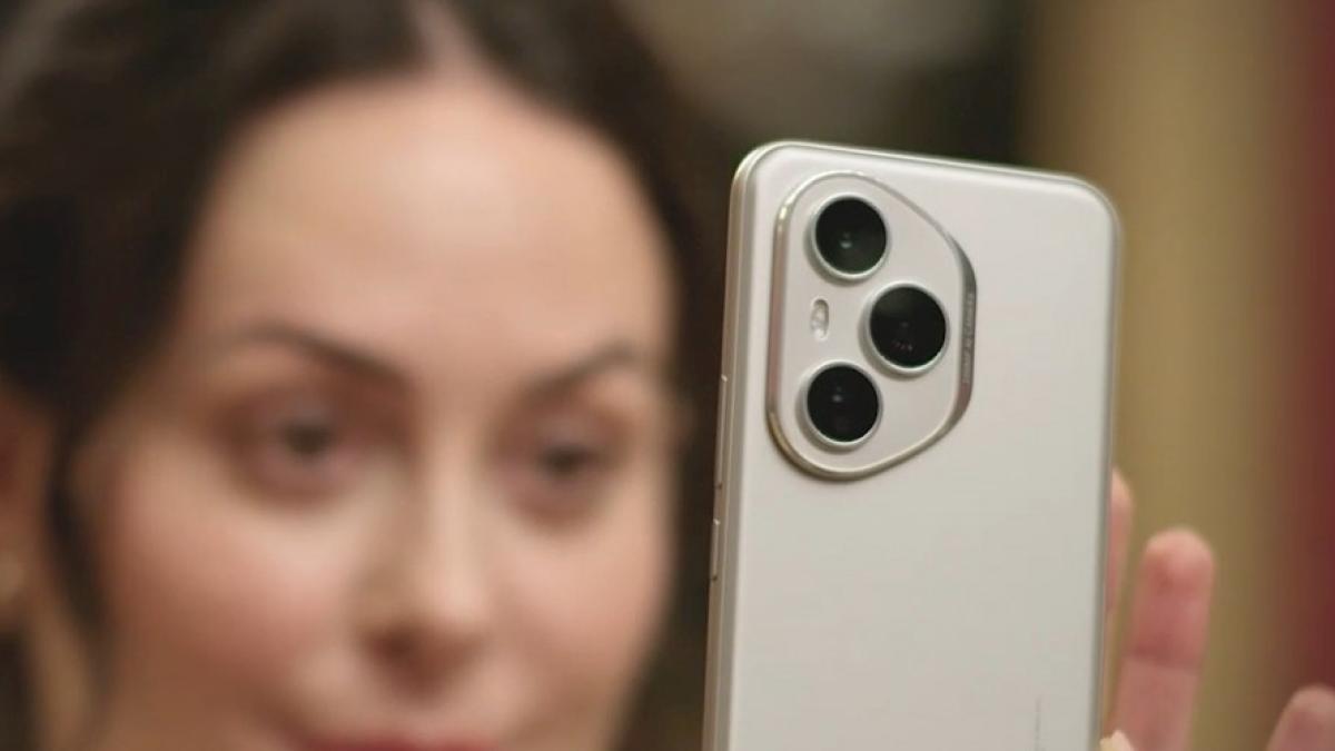 Honor 400 Serisi Yapay Zekâ Yetkinlikleriyle Geliyor: 200MP Kamera, Görselden Video Üretimi ve Daha Fazlası 2 honor-400-serisi-yapay-zek-yetkinlikleriyle-geliyor-200mp-kamera-gorselden-video-uretimi-ve-daha-p4JkpeXv.jpg