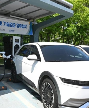Hyundai'nin robot şarj cihazı havalimanında hizmete girdi 10 hyundainin-robot-sarj-cihazi-havalimaninda-hizmete-girdi-FAJbyYUm.jpg