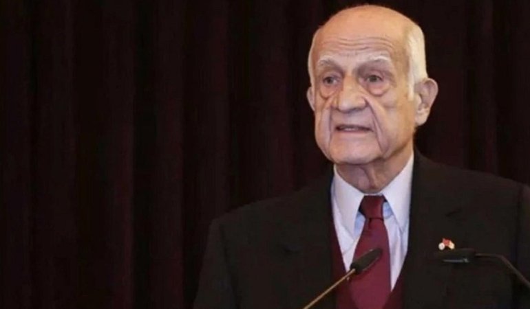İpek Kıraç babasının evliliğini iptal ettirmek için dava açtı, mahkeme fiili ehliyeti kaldırdı 1 ipek-kirac-babasinin-evliligini-iptal-ettirmek-icin-dava-acti-mahkeme-fiili-ehliyeti-kaldirdi-XFuPjfx4.jpg