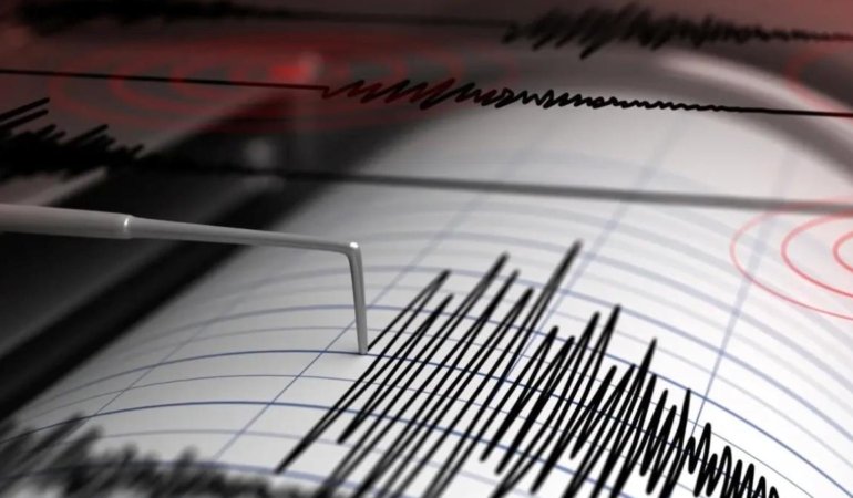 İstanbul Bir Kez Daha Sallandı: Silivri Açıklarında 3.8 Büyüklüğünde Deprem 6 istanbul-bir-kez-daha-sallandi-silivri-aciklarinda-38-buyuklugunde-deprem-OWBqph5D.jpg