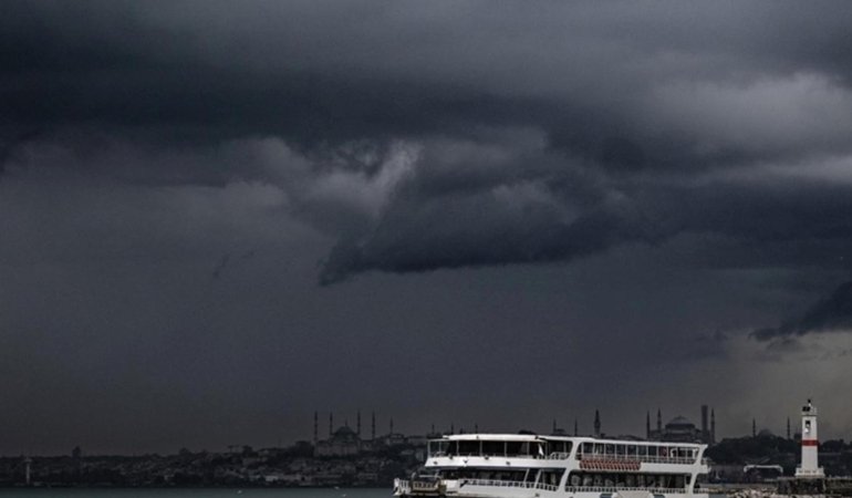 İstanbul ve Marmara'da Fırtına Alarmı Verildi 6 istanbul-ve-marmarada-firtina-alarmi-verildi-O5glTHOY.jpg