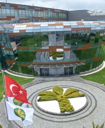 kuveyt-turk-2025-ilk-ceyrekte-guclu-performansla-one-cikti-TVWwqSNU.jpg