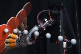 mitnin-masa-tenisi-robotu-profesyoneller-gibi-oynuyor-KmpATmgQ.jpg