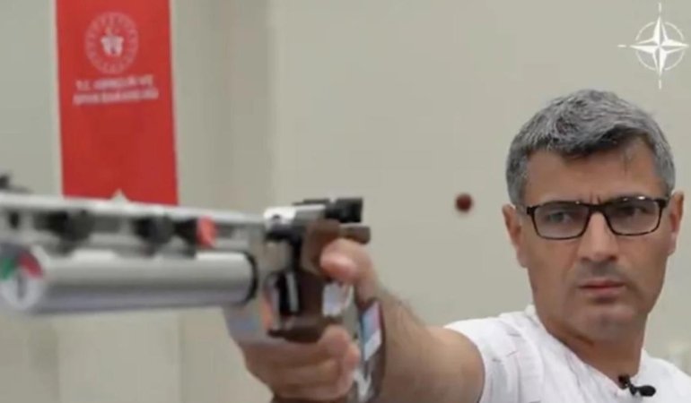 NATO toplantısı öncesi dikkat çeken paylaşım: Yusuf Dikeç Antalya turunda sahneye çıktı 1 nato-toplantisi-oncesi-dikkat-ceken-paylasim-yusuf-dikec-antalya-turunda-sahneye-cikti-BJyiOMmz.jpg