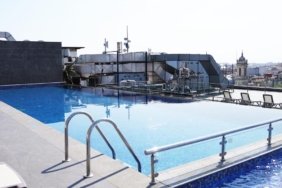sofitel-istanbul-taksimin-acik-havuzu-yaz-sezonunu-sehrin-kalbinde-acti-JkbMLXqt.jpg