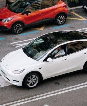 Tesla Türkiye’de 2025 Model Y Serisini Yeniden Satışa Sundu 2 tesla-turkiyede-2025-model-y-serisini-yeniden-satisa-sundu-GvBABucU.jpg