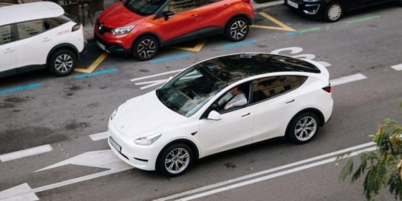 Tesla Türkiye’de 2025 Model Y Serisini Yeniden Satışa Sundu