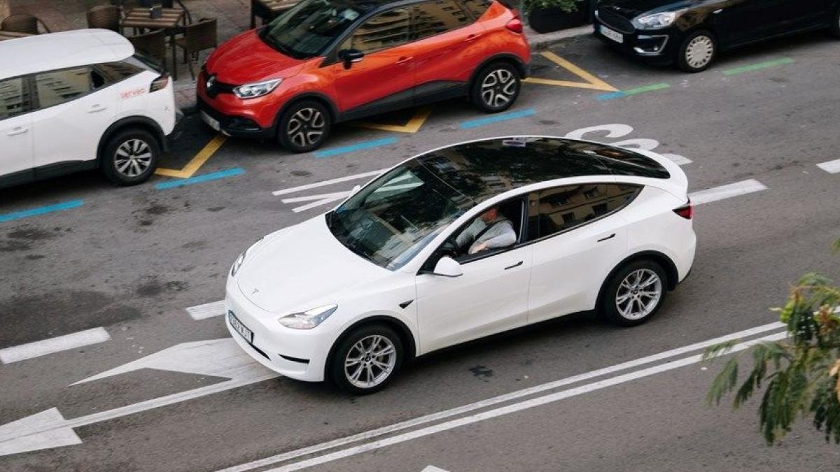 Tesla Türkiye’de 2025 Model Y Serisini Yeniden Satışa Sundu 2 tesla-turkiyede-2025-model-y-serisini-yeniden-satisa-sundu-GvBABucU.jpg