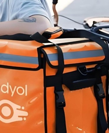Trendyol GO'nun Yüzde 85'i Uber'e Satıldı: 700 Milyon Dolarlık Dev Anlaşma 2 trendyol-gonun-yuzde-85i-ubere-satildi-700-milyon-dolarlik-dev-anlasma-XuBPvJRM.jpg