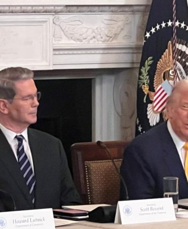 Trump Ailesi Kripto Yatırımlarından Servet Kazandı 2 trump-ailesi-kripto-yatirimlarindan-servet-kazandi-BaQVVSEC.jpg