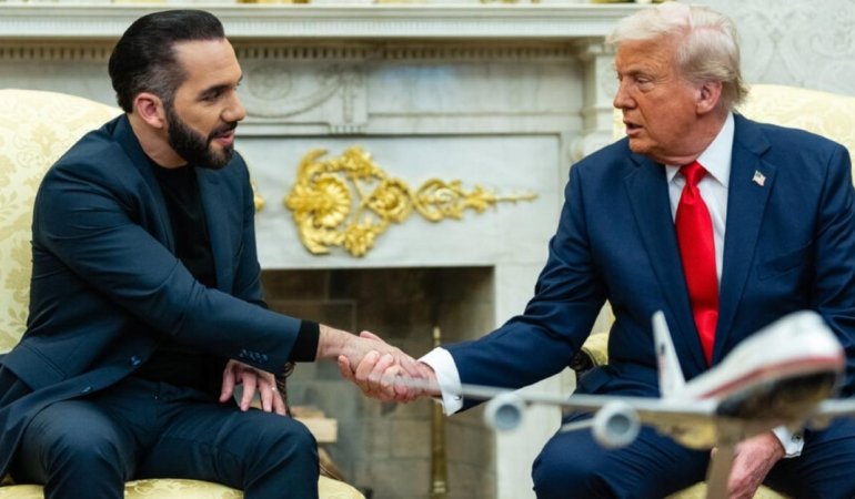 Trump’ın Venezuela'dan El Salvador'a Gönderdiği Göçmenler Krize Dönüştü 6 trumpin-venezueladan-el-salvadora-gonderdigi-gocmenler-krize-donustu-Jp49fEnE.jpg
