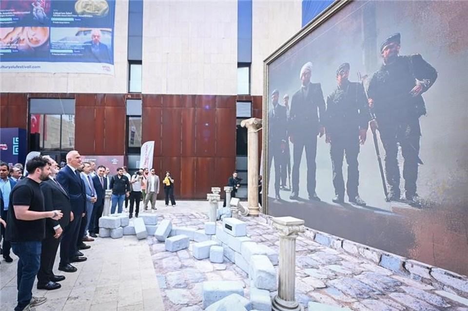 Türkiye Kültür Yolu Festivalinin İkinci Durağı Manisa: Bakan Mehmet Nuri Ersoyun’un Katılımıyla Tarih Yazılıyor! 2 Sayın Bakan Mehmet Nuri Ersoy’un Vizyoner Konuşması