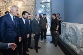 Türkiye Kültür Yolu Festivalinin İkinci Durağı Manisa: Bakan Mehmet Nuri Ersoyun’un Katılımıyla Tarih Yazılıyor! 4 turkiye-kultur-yolu-festivalinin-ikinci-duragi-manisa-bakan-mehmet-nuri-ersoyunun-katilimiyla-tarih-yaziliyor-iKYBqOqP.jpg