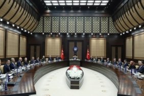 turkiye-savunmada-yeni-doneme-giriyor-kamikaze-suru-ihalardan-milli-denizaltiya-2025-stratejisi-rKXEPNiY.jpg