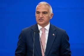 Türkiye Turizmde Yeni Rekorların Peşinde 2025 Hedefi 64 Milyar Dolar Gelir 1 turkiye-turizmde-yeni-rekorlarin-pesinde-2025-hedefi-64-milyar-dolar-gelir-afwXtG4w.jpg