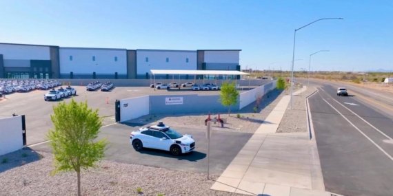Waymo, Phoenix Banliyölerinde Otonom Araç Fabrikası Kuruyor