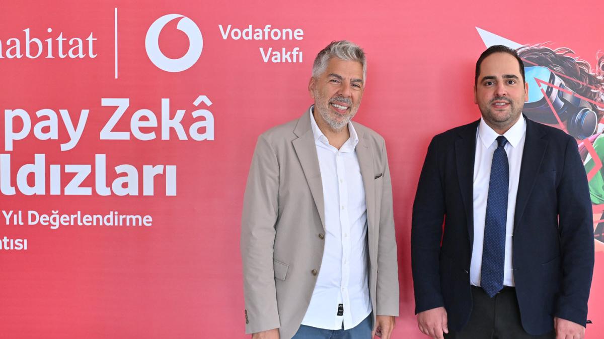 Yapay zekâ eğitimine yatırım 5 kat fazlasıyla geri döndü, yeni hedef 55 bin öğrenci 2 yapay-zek-egitimine-yatirim-5-kat-fazlasiyla-geri-dondu-yeni-hedef-55-bin-ogrenci-ZeR4cGUG.jpg