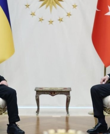 Zelenskiy Ankara’da Cumhurbaşkanı Erdoğan ile 2,5 Saat Süren Kritik Görüşme Gerçekleştirdi 3 zelenskiy-ankarada-cumhurbaskani-erdogan-ile-25-saat-suren-kritik-gorusme-gerceklestirdi-c5kpylgf.jpg