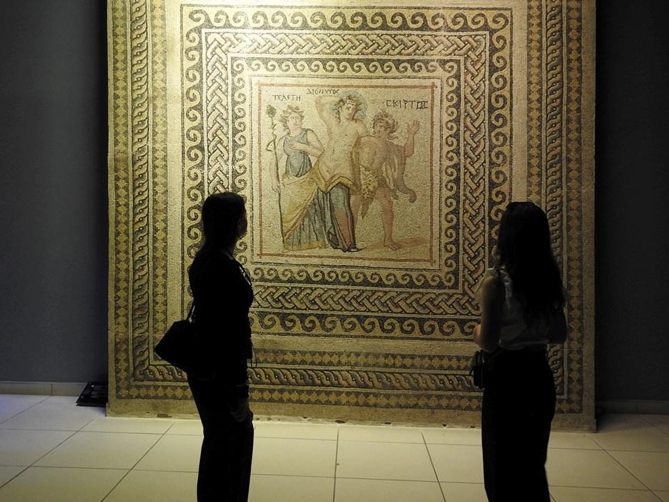 Zeugma Mozaik Müzesi'nin Büyüleyici Çekiciliği: Sadece 5 Ayda 218 Bin Ziyaretçiyle Rekor Kırdı 1 Güneydoğu Anadolu'nun Gözde Kültürel Mirası: Zeugma Mozaik Müzesi