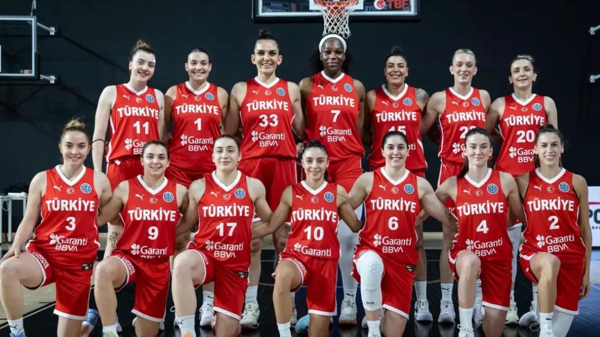 A Milli Kadın Basketbol Takımı'nın Avrupa Şampiyonası Kadrosu Belli Oldu 2 a-milli-kadin-basketbol-takiminin-avrupa-sampiyonasi-kadrosu-belli-oldu-rIDq8ZmA.jpg