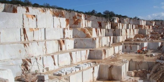 Afyon’da Dev Mermer Buluşması Başladı! ALZ Blok Mermer Fuarı Kapılarını Açtı
