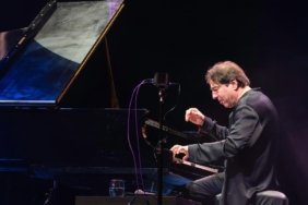 Akra Caz Festivali unutulmaz anlarla tamamlandı! Fazıl Say’dan 50. yıla özel konser 1 akra-caz-festivali-unutulmaz-anlarla-tamamlandi-fazil-saydan-50-yila-ozel-konser-8JLxGvmS.jpg
