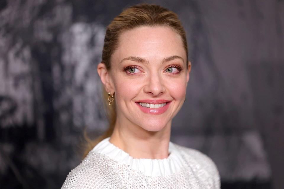 Amanda Seyfried'in Wicked Film Mücadelesi ve Devam Filmi Heyecanı 1 Hollywood’un Saygın Yıldızlarından Amanda Seyfried’in Wicked’e Dair Derin Düşünceleri