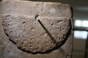 Ani Antik Kenti: Medeniyetlerin Çeşitliliği ve Tarihin İzleri 4 ani-antik-kenti-medeniyetlerin-cesitliligi-ve-tarihin-izleri-m9gAOOVS.jpg