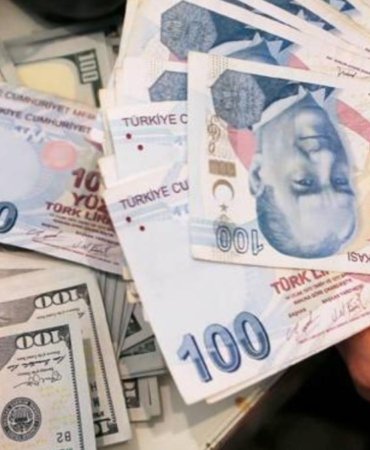 bankacilikta-krediler-artarken-mevduat-ve-kkm-geriledi-PhzXjGAX.jpg