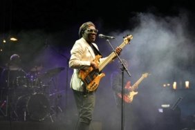 Benjamin Clementine Boğaz’da sahneye çıktı, Galataport Jazz dünya yıldızlarını İstanbul’a taşıdı 4 benjamin-clementine-bogazda-sahneye-cikti-galataport-jazz-dunya-yildizlarini-istanbula-tasidi-8cfQDnOi.jpg