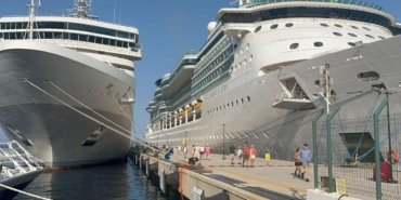 Bodrum'a dev kruvaziyer akını yaşandı, binlerce turist ilçeye giriş yaptı 11 bodruma-dev-kruvaziyer-akini-yasandi-binlerce-turist-ilceye-giris-yapti-GVfxfE3q.jpg