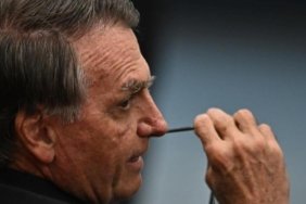 brezilyanin-eski-lideri-jair-bolsonaro-hakim-karsisinda-bpvtSntY.jpg