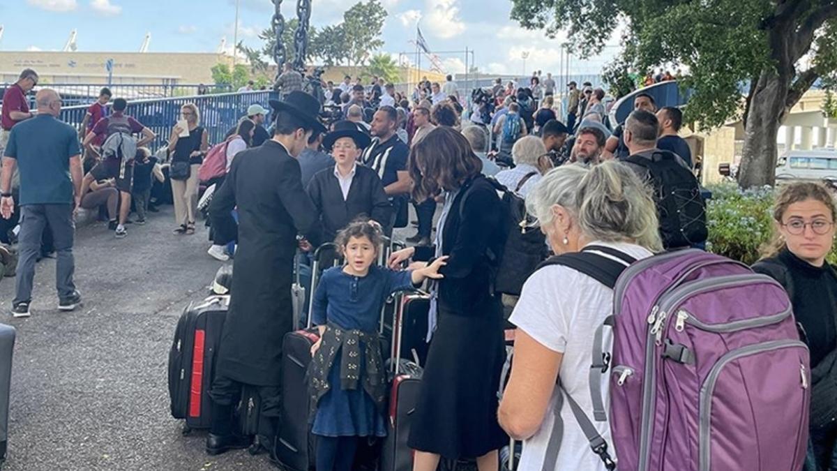 Büyük savaş mı başlıyor? ABD'nin ardından Asya ülkeleri de harekete geçti 2 buyuk-savas-mi-basliyor-abdnin-ardindan-asya-ulkeleri-de-harekete-gecti-WtuQeLvp.jpg
