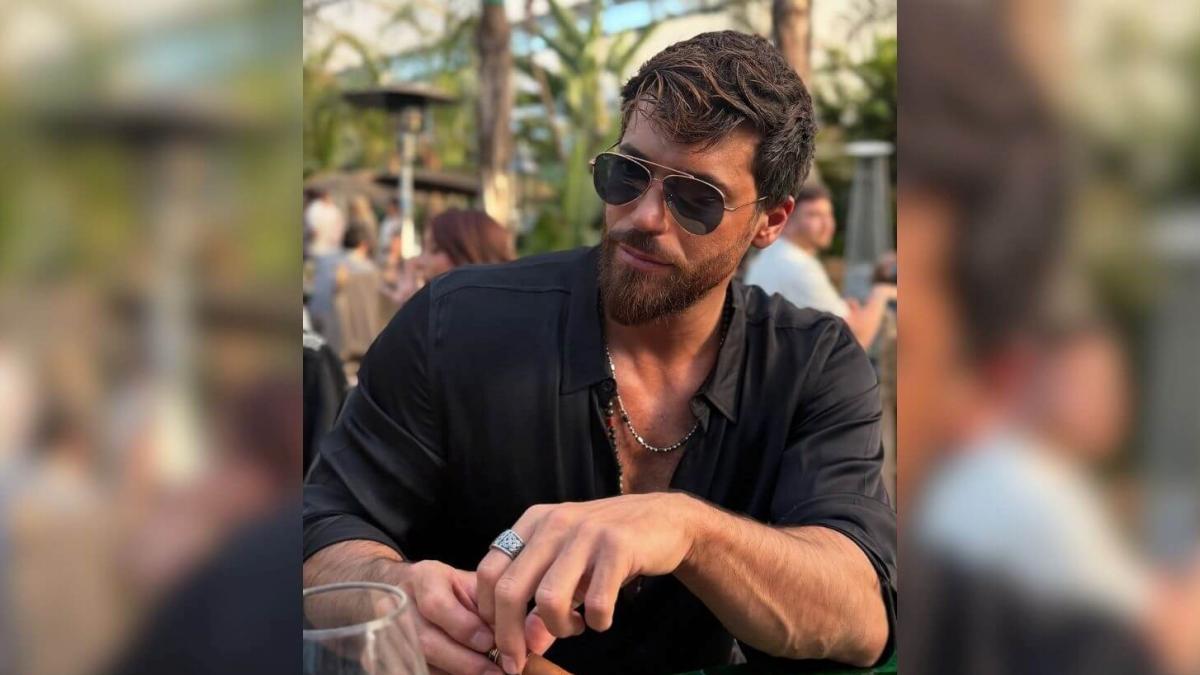 Can Yaman Aşkıyla Kırmızı Halıyı Salladı! El Ele Poz Sosyal Medyayı Karıştırdı 3 can-yaman-askiyla-kirmizi-haliyi-salladi-el-ele-poz-sosyal-medyayi-karistirdi-KH1YgaLM.jpg