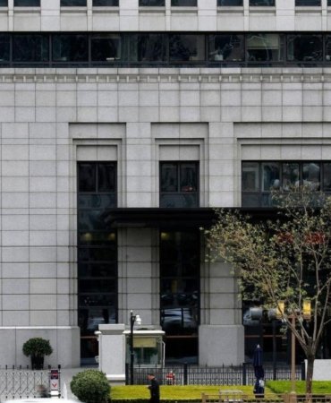 Çin ile ABD arasında ticaret anlaşması krizi büyüyor karşılıklı suçlamalar ve yaptırım tehditleri tırmanıyor 8 cin-ile-abd-arasinda-ticaret-anlasmasi-krizi-buyuyor-karsilikli-suclamalar-ve-yaptirim-tehditleri-tirmaniyor-xPkHXGRF.jpg