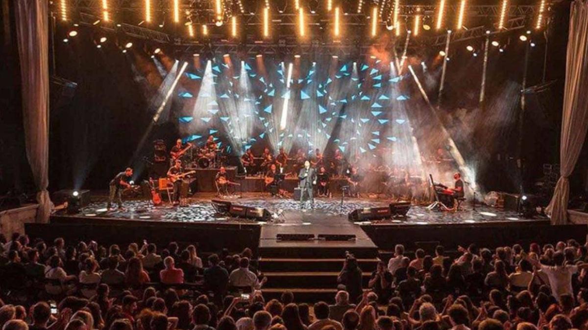 CRR Konser Sezonunu Rekorla Kapattı! 84 Konser, 51 Bin Dinleyici, 2 Bin 500 Sanatçı! 2 crr-konser-sezonunu-rekorla-kapatti-84-konser-51-bin-dinleyici-2-bin-500-sanatci-YGWZCcQE.jpg