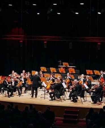 CRR'nin Bu Sezonki Sanat ve Eğitim Faaliyetleri Üzerine Derin Bir Değerlendirme 2 crrnin-bu-sezonki-sanat-ve-egitim-faaliyetleri-uzerine-derin-bir-degerlendirme-iZYEjpc5.jpg
