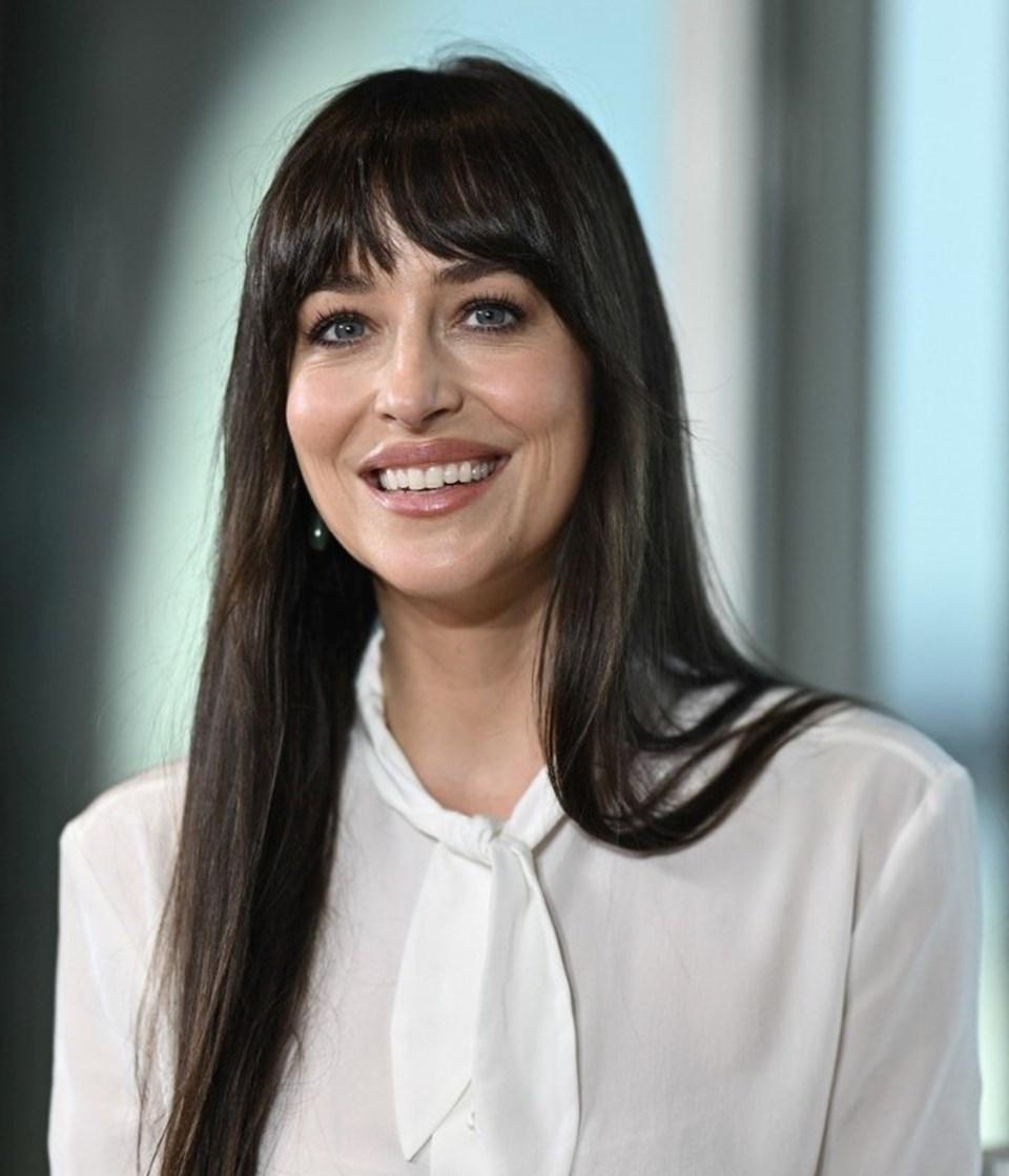 Dakota Johnson'ın Göz Estetiği İddiaları ve Yüz Gelişimi 3 Blefaroplasti ve Diğer Yüz Estetiği Yöntemleri